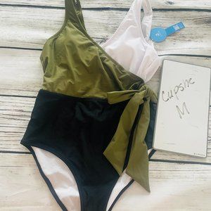 NWT Cupshe M